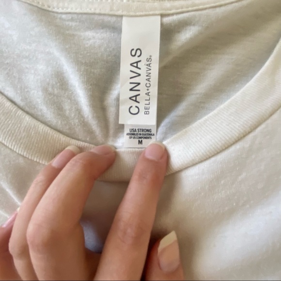 Women’s Graphic Tee - Picture 3 of 3